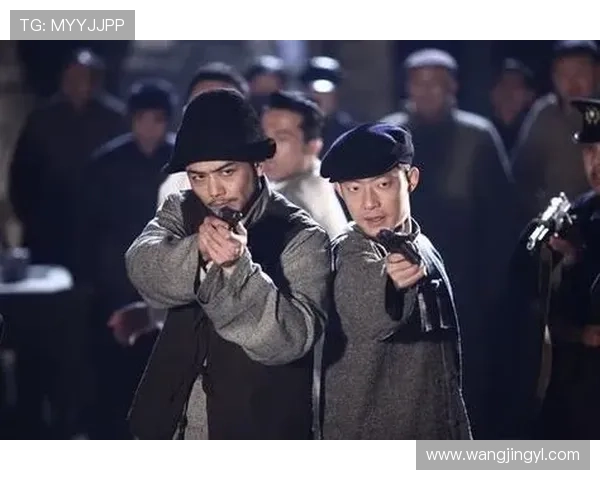 《暗花》:悬疑推理的极致诱惑,人性深渊的冷峻审判 《暗花》:悬疑推理的极致诱惑,人性深渊的冷峻审判